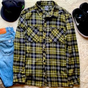 NWOT Fearless Apparel Green and Black Flannel